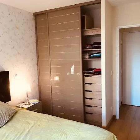 2 Pieces 50m2 Proche Metro